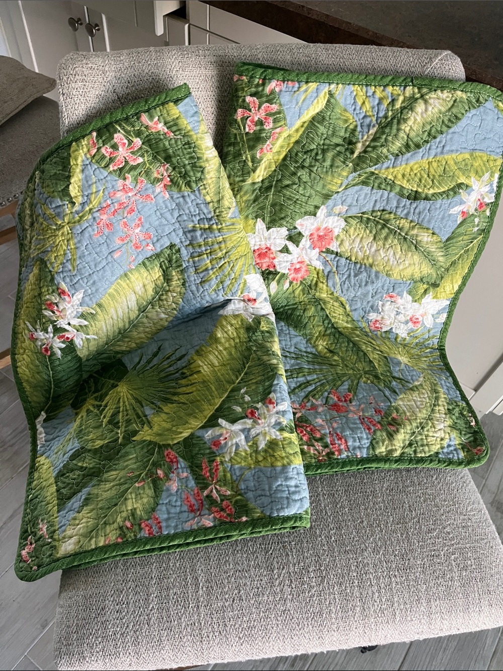 2 Tommy Bahama Aregada Dock quilted pillow shams palm leaf pink orchid standard